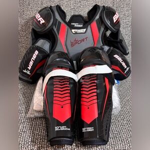 Bauer Lil Sport Hockey Youth Shoulder, Elbow, Shin Pads, Socks Set Juniors Large